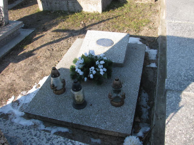 Grób Janusz Korczyński